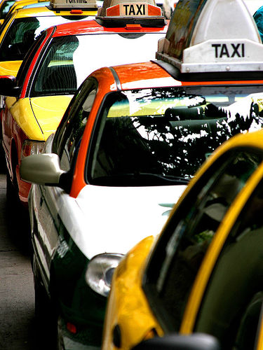Taxi Cab Services in Lahore, Pakistan